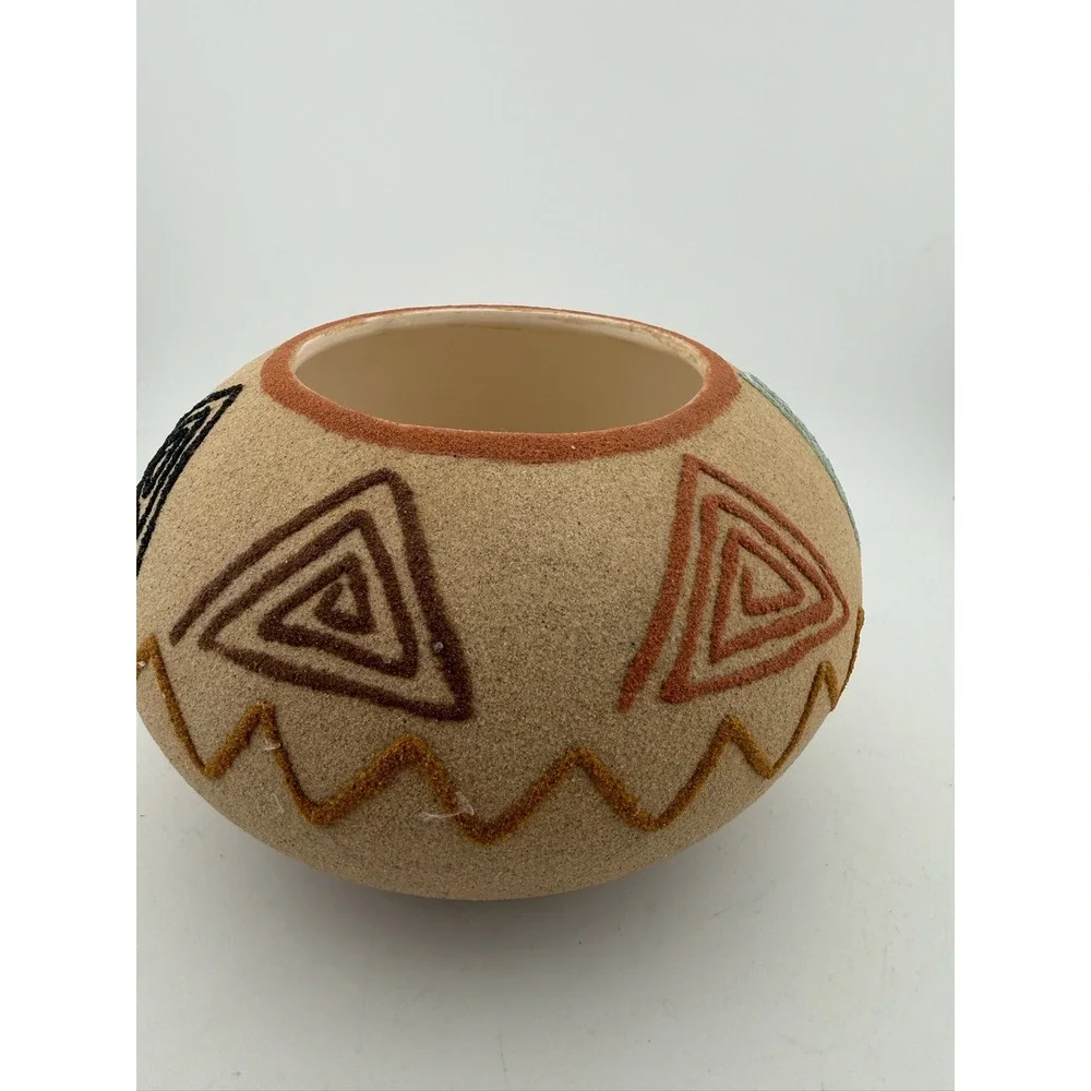 Round Ceramic Pot Decorative Bowl‎ Southwestern Tribal Geometric Design Tan